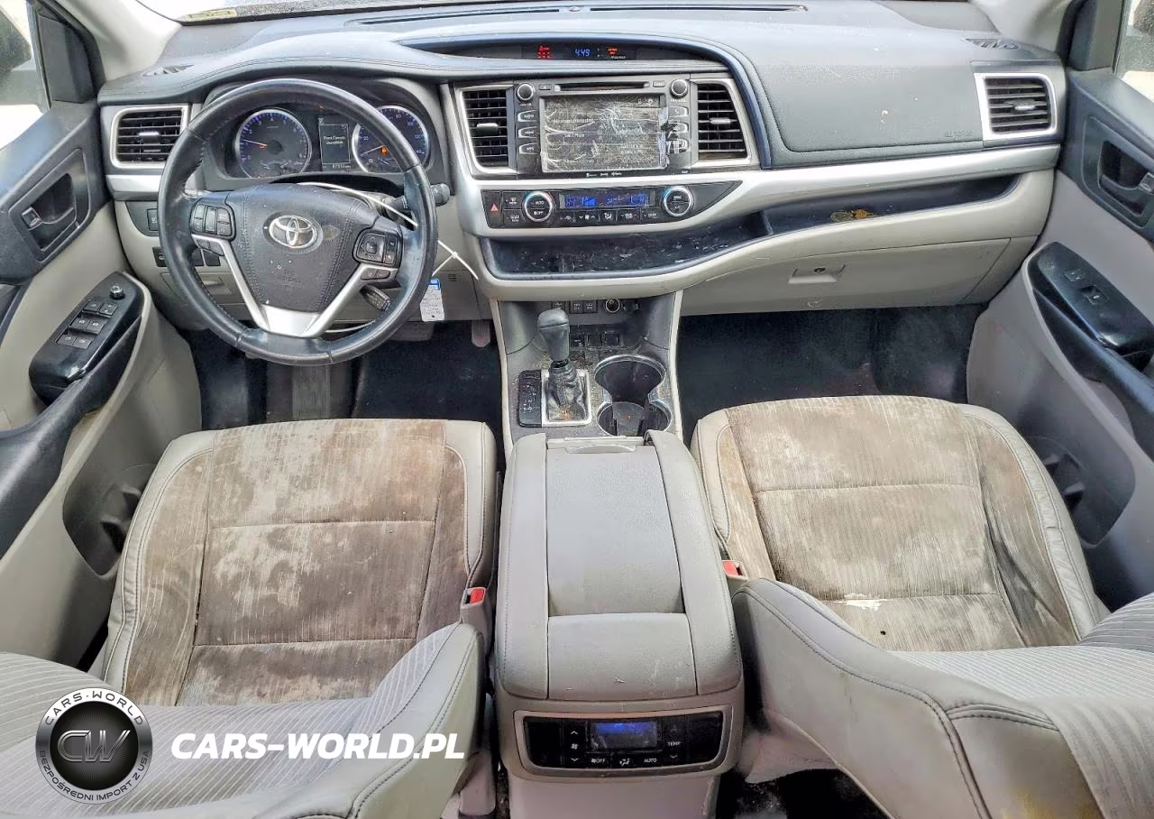 2018 Toyota Highlander Le Plus VIN:5TDZZRFH9JS282412 - 8