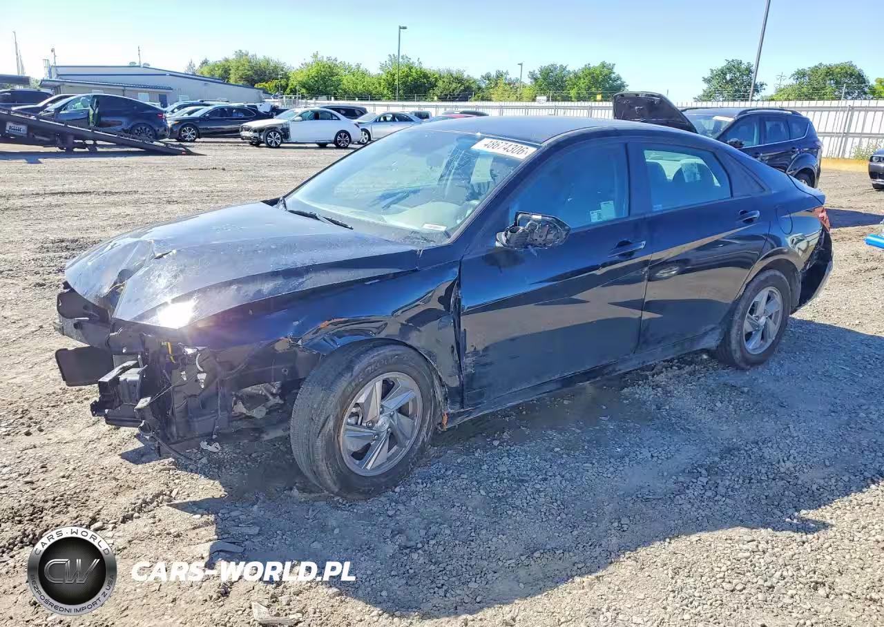 2025 Hyundai Elantra Se