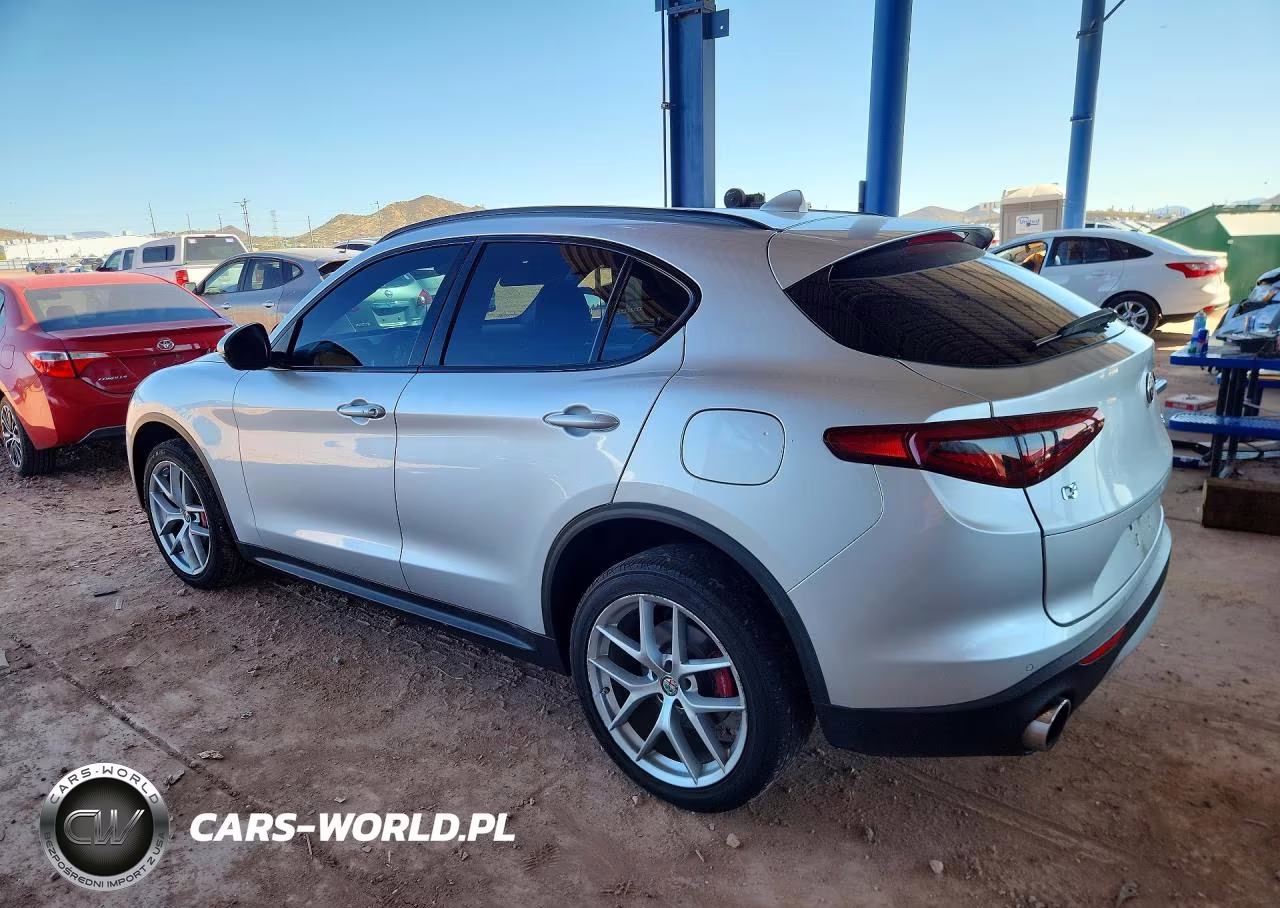 2018 Alfa Romeo Stelvio Sport VIN:ZASFAKPN7J7B82459 - 2