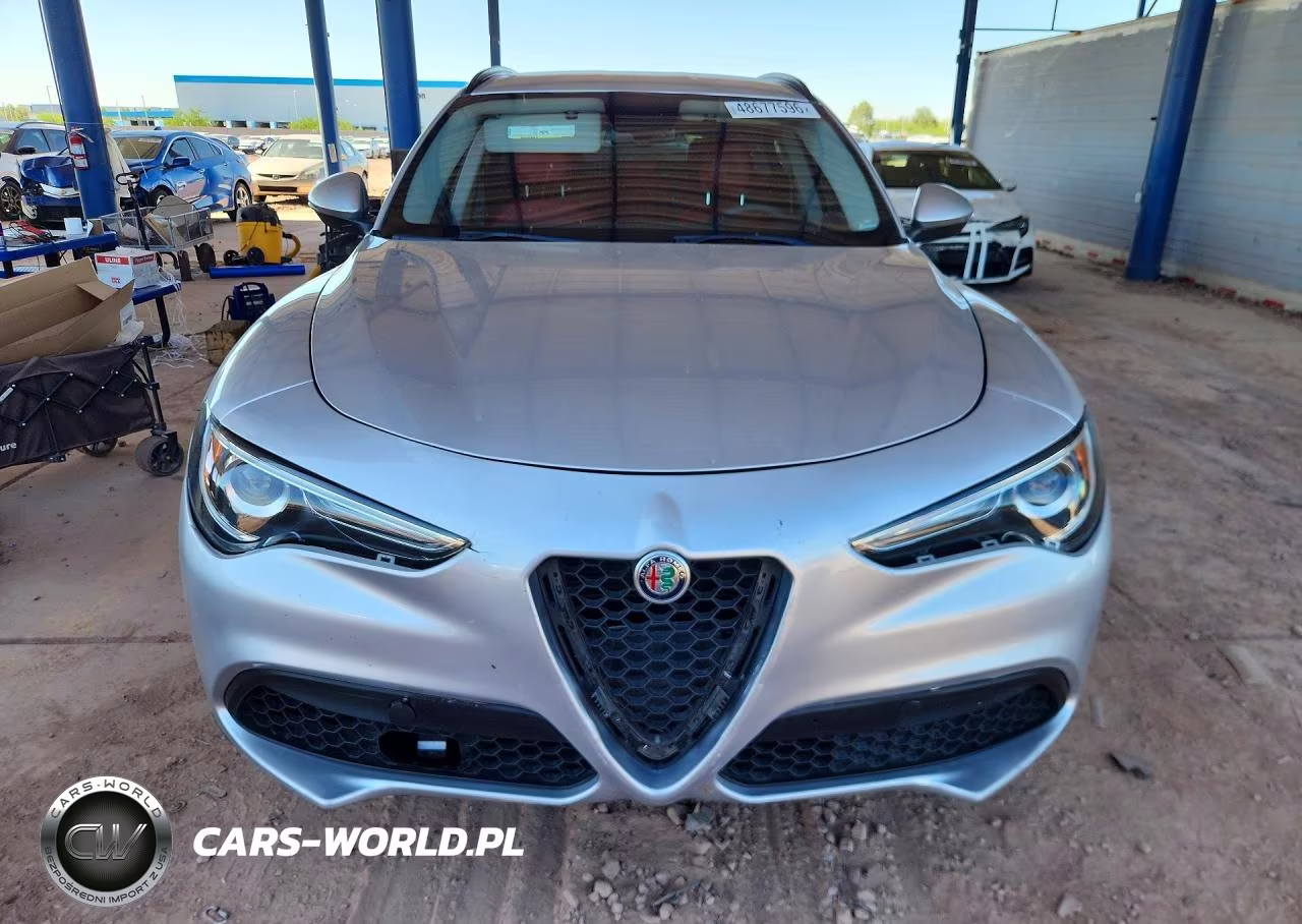 2018 Alfa Romeo Stelvio Sport VIN:ZASFAKPN7J7B82459 - 5