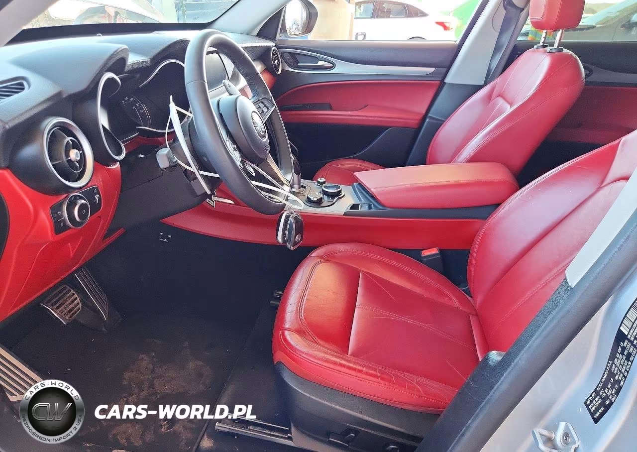 2018 Alfa Romeo Stelvio Sport VIN:ZASFAKPN7J7B82459 - 7
