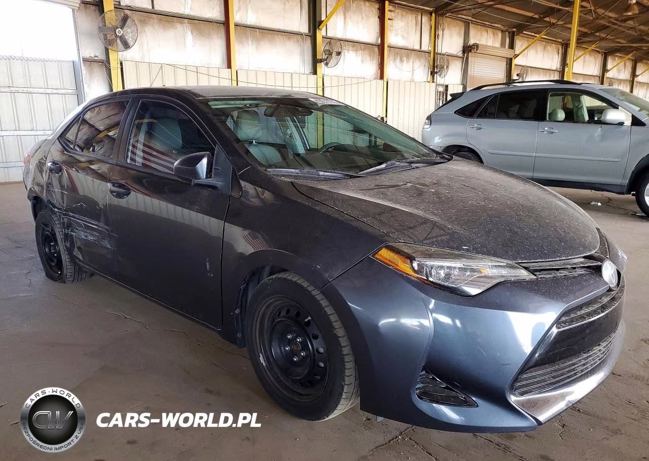2017 Toyota Corolla Le VIN:2T1BURHE3HC958407 - 4