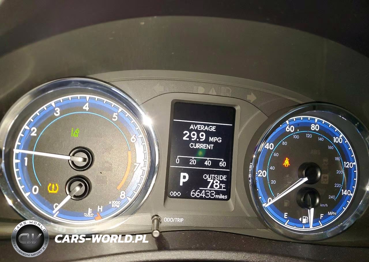 2017 Toyota Corolla Le VIN:2T1BURHE3HC958407 - 9