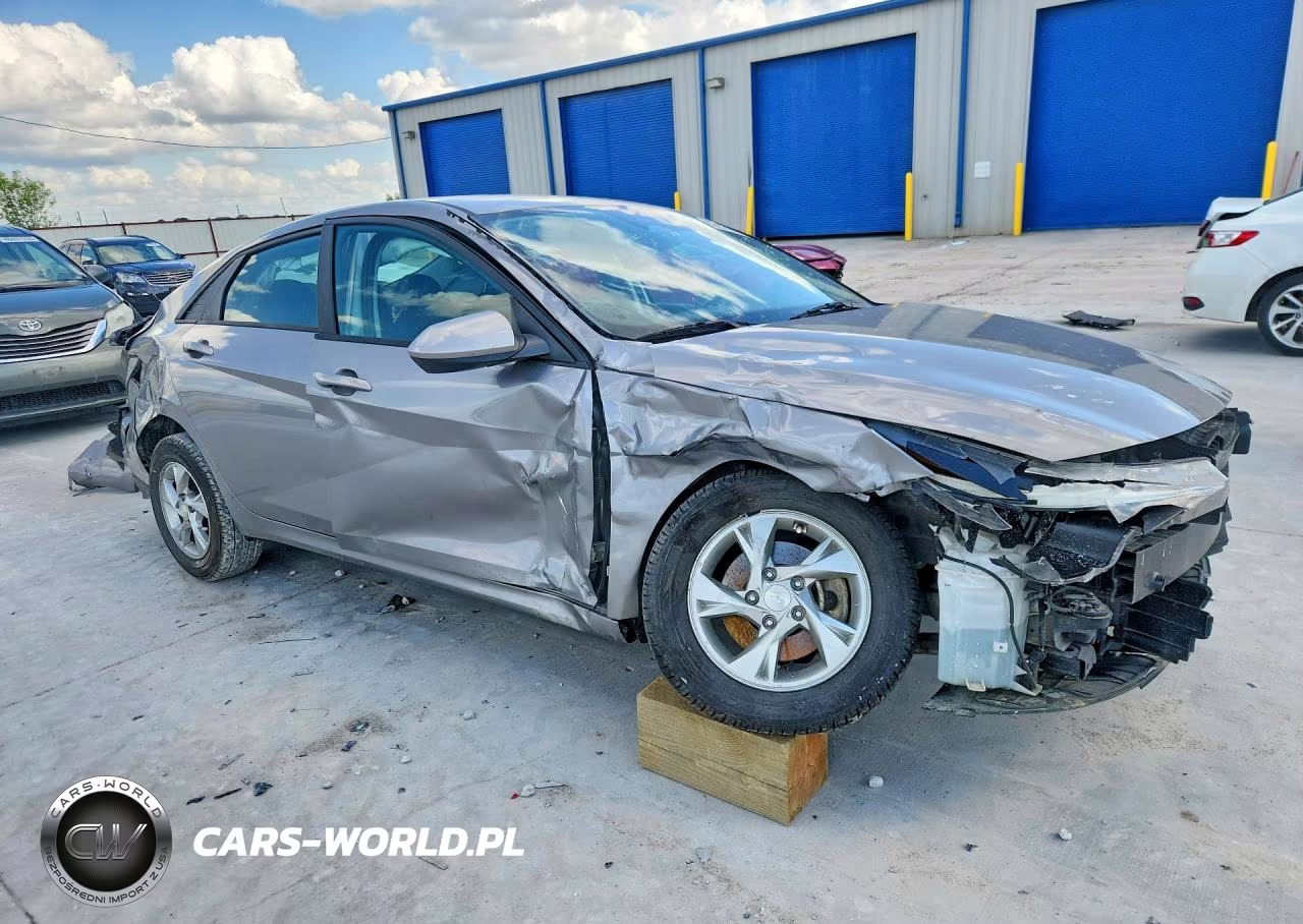 2023 Hyundai Elantra Se VIN:KMHLL4AG3PU547639 - 4