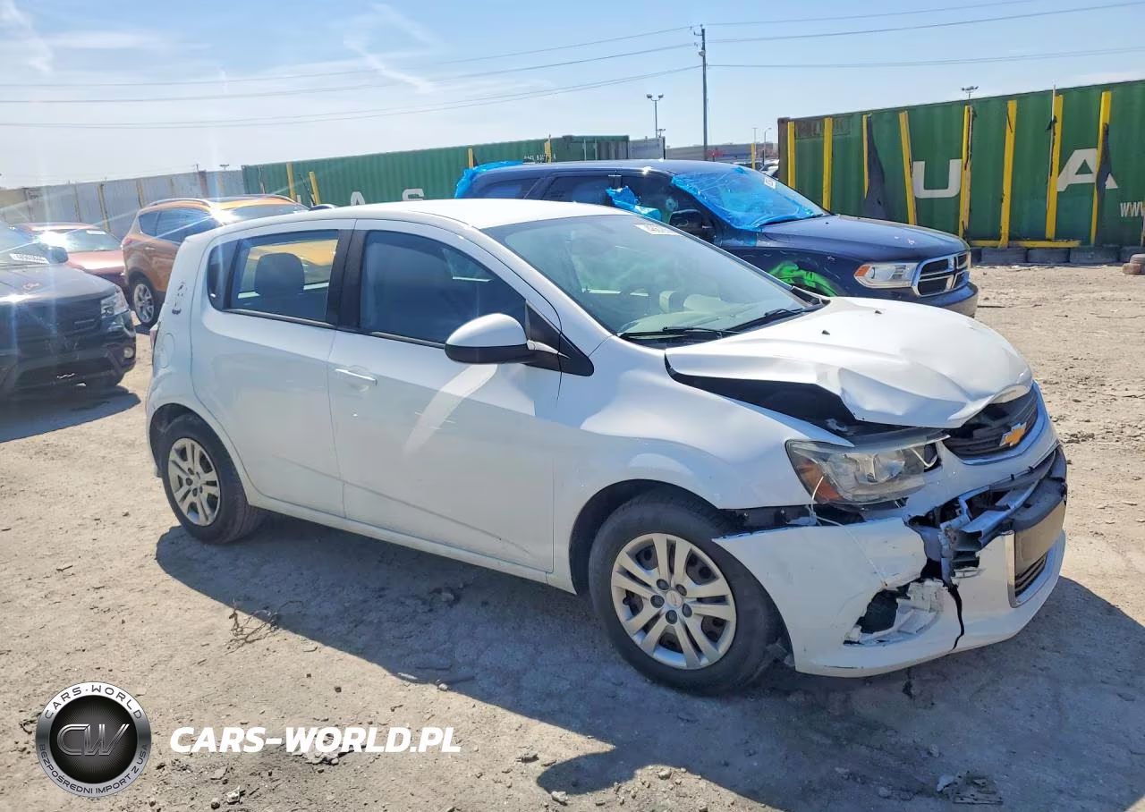 2017 Chevrolet Sonic VIN:1G1JG6SG0H4153701 - 4