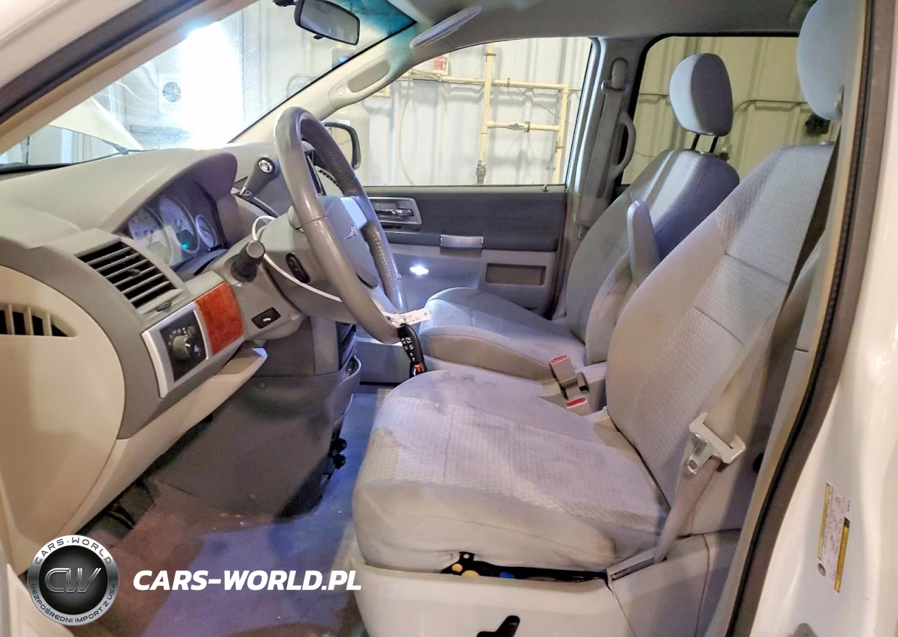 2008 Chrysler Town & Country Touring VIN:2A8HR54P68R786734 - 7