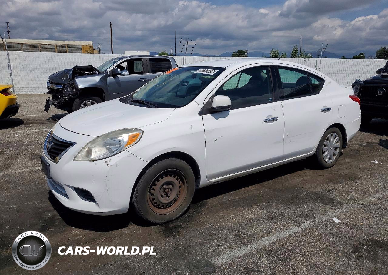 2014 Nissan Versa 1.6 Sv