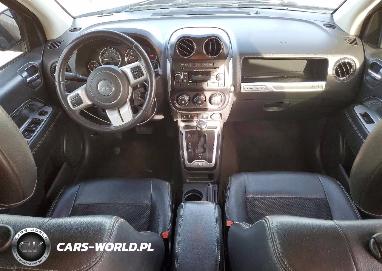 2016 Jeep Compass Latitude VIN:1C4NJDEB0GD630902 - 8