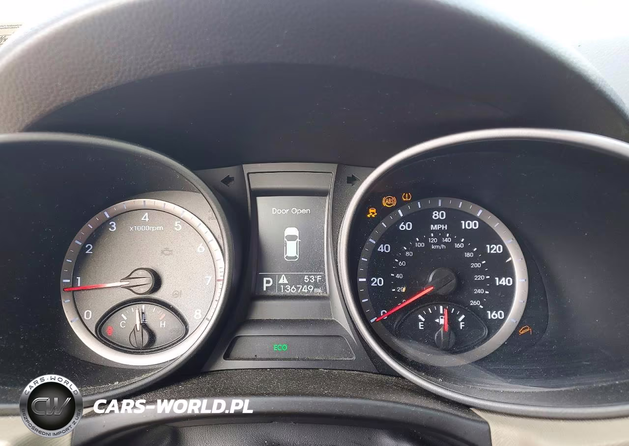 2015 Hyundai Santa Fe Sport 2.4L VIN:5XYZT3LB4FG290176 - 9