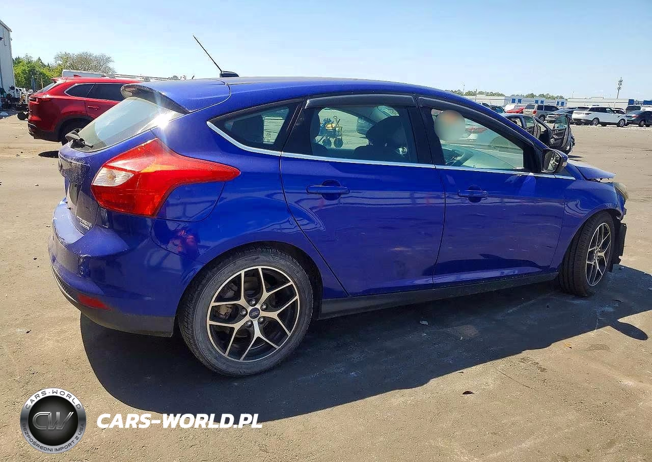 2014 Ford Focus Titanium VIN:1FADP3N26EL436663 - 3