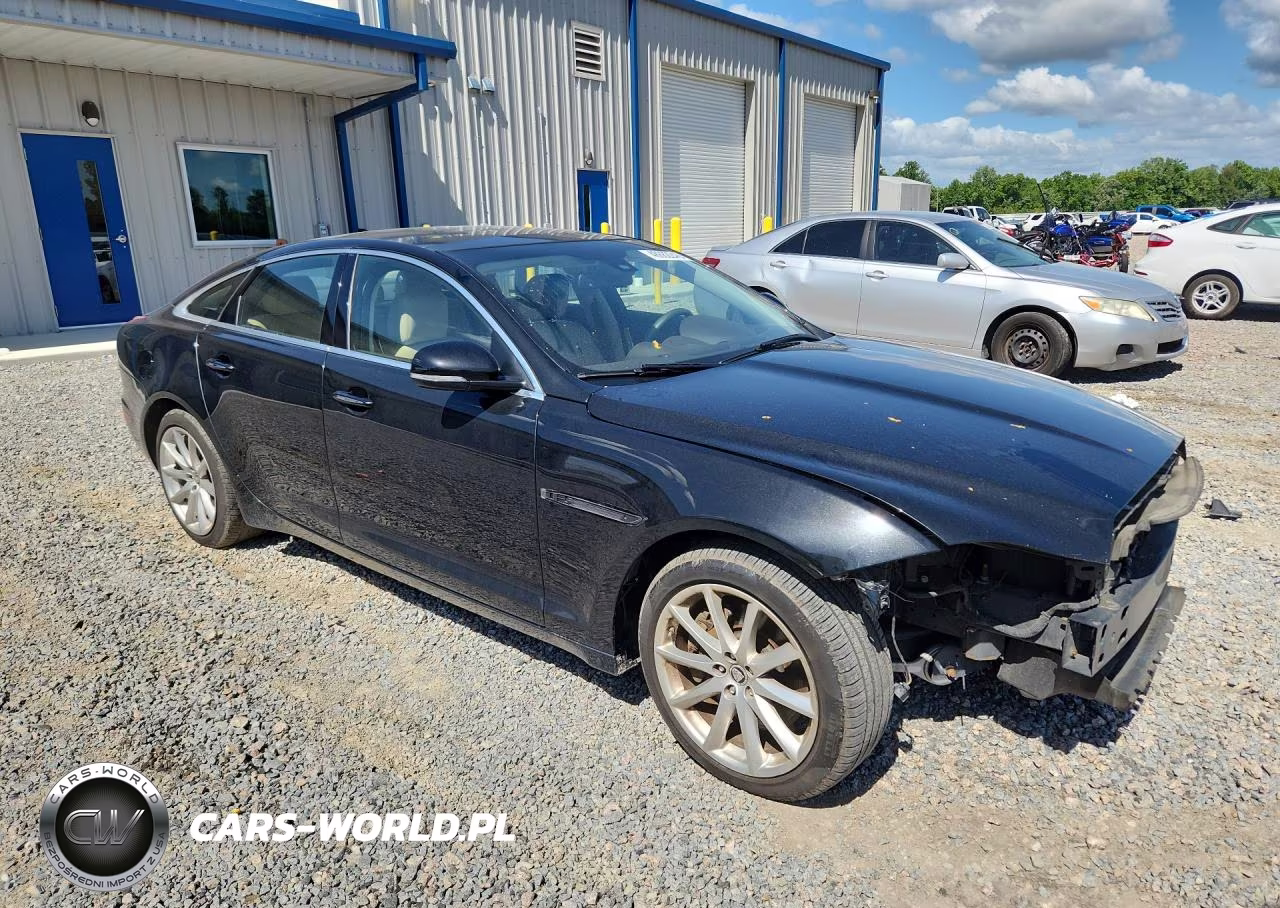 2013 Jaguar Xj VIN:SAJWA1C71D8V44554 - 4