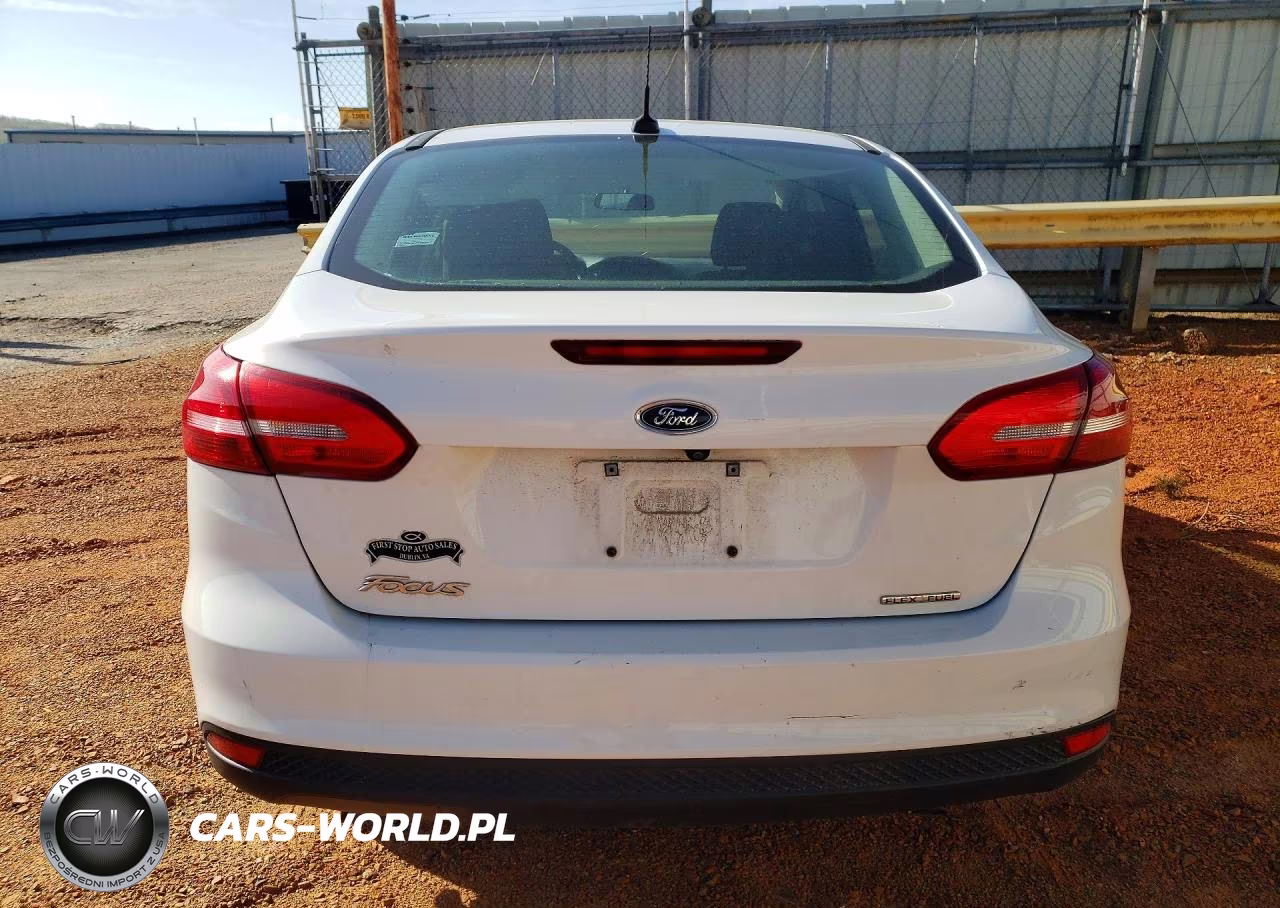 2016 Ford Focus S VIN:1FADP3E23GL298275 - 6