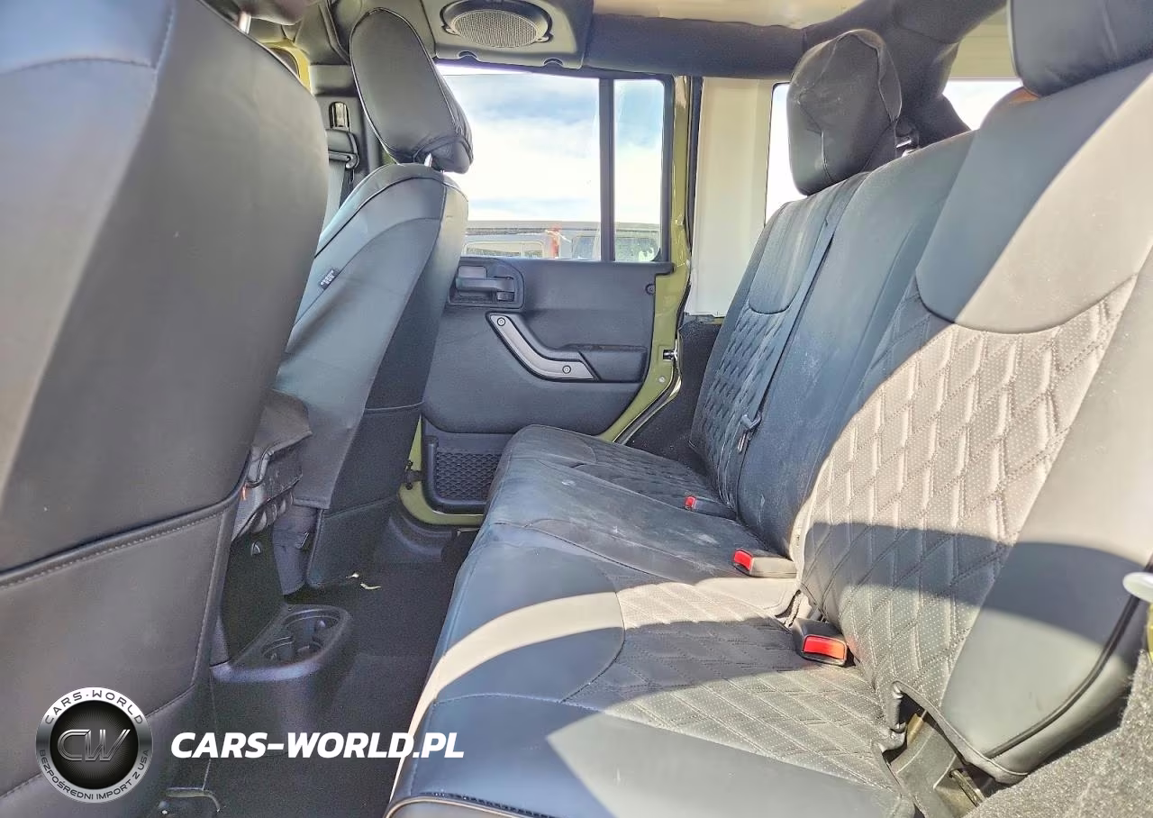 2013 Jeep Wrangler Unlimited Sport VIN:1C4BJWDG0DL605740 - 11