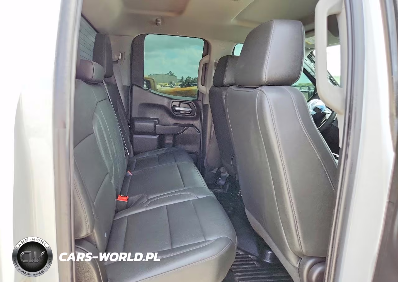 2023 Chevrolet Silverado K1500 VIN:1GCRDAED8PZ218206 - 13