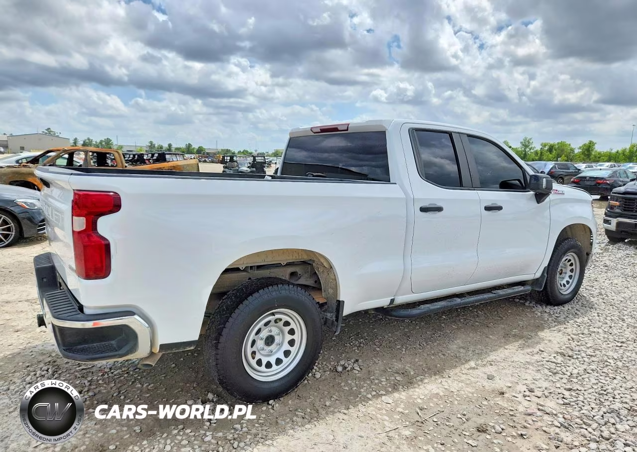 2023 Chevrolet Silverado K1500 VIN:1GCRDAED8PZ218206 - 4