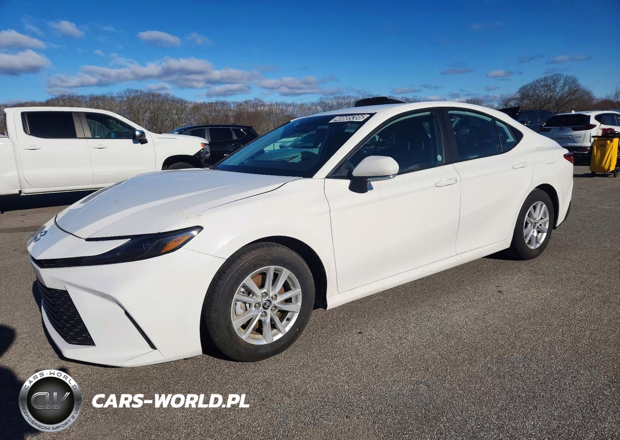 2025 Toyota Camry Le