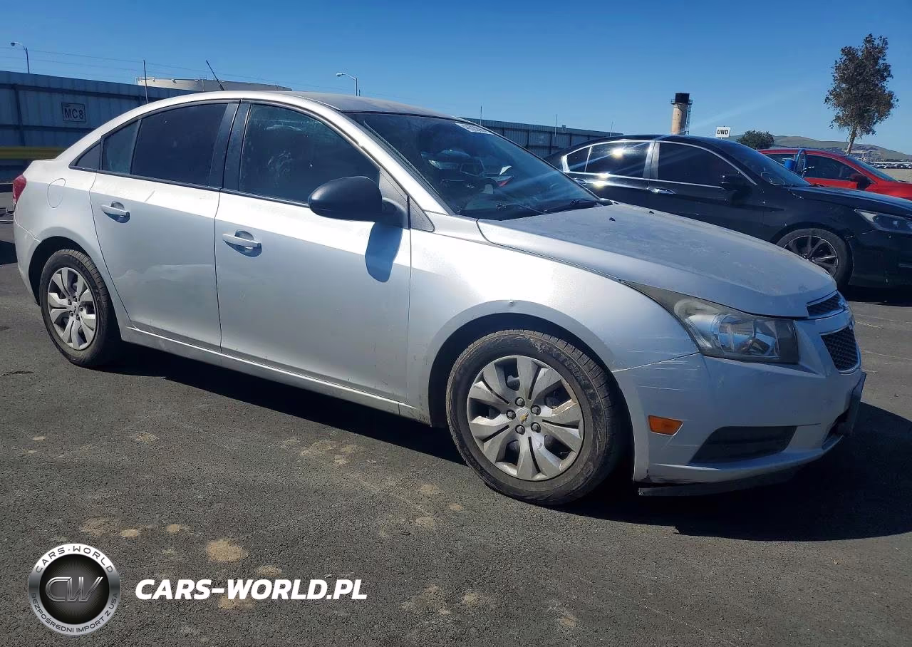 2013 Chevrolet Cruze Ls VIN:1G1PA5SG9D7115382 - 4
