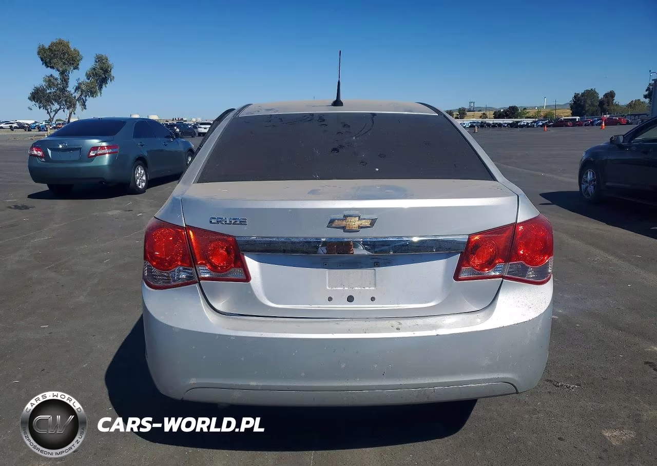 2013 Chevrolet Cruze Ls VIN:1G1PA5SG9D7115382 - 6