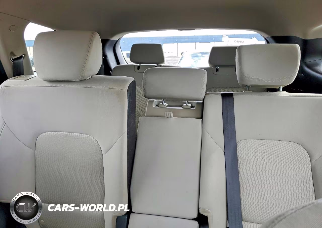 2014 Hyundai Santa Fe VIN:KM8SMDHF8EU083959 - 10