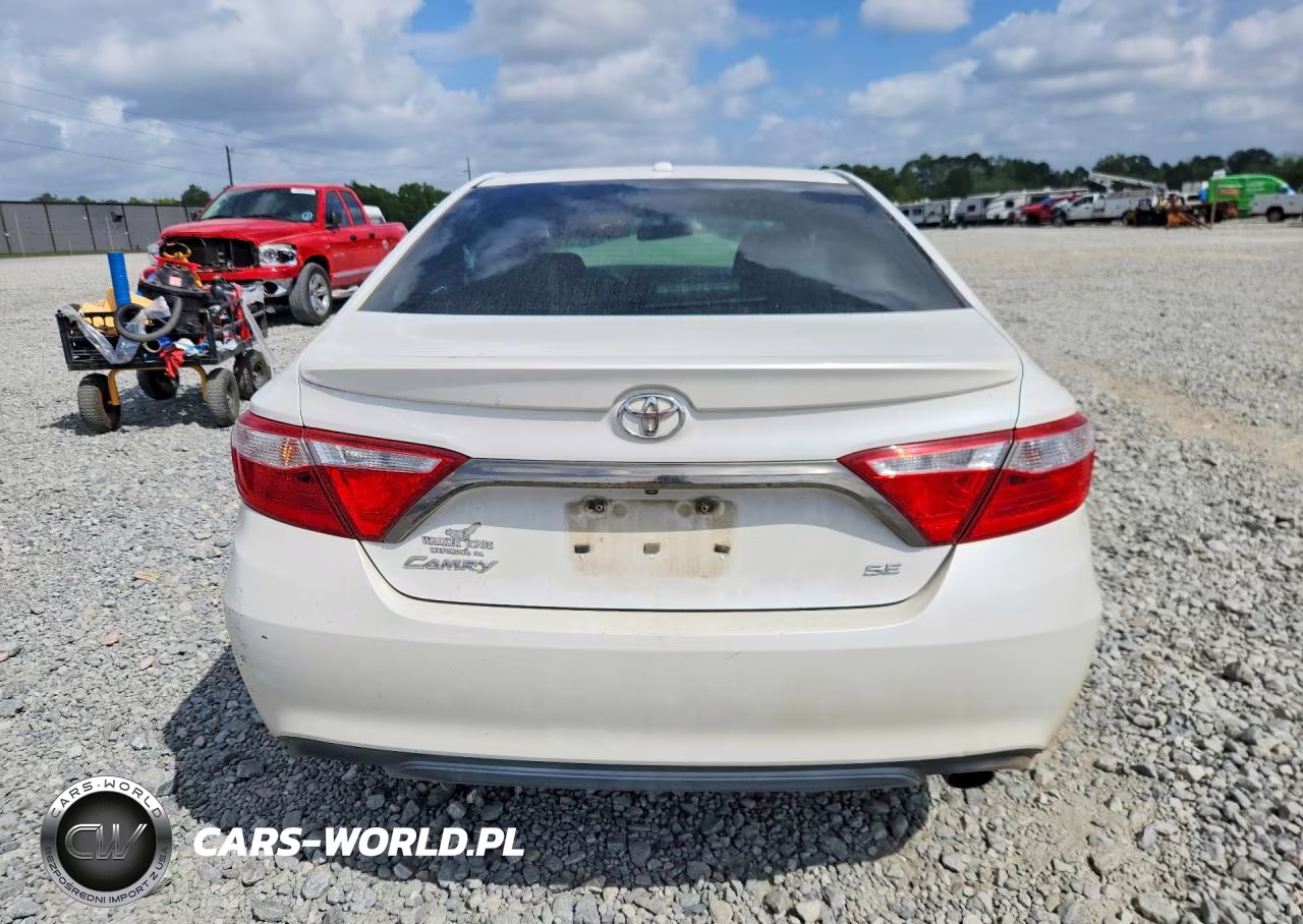 2016 Toyota Camry Se VIN:4T1BF1FK7GU166679 - 6