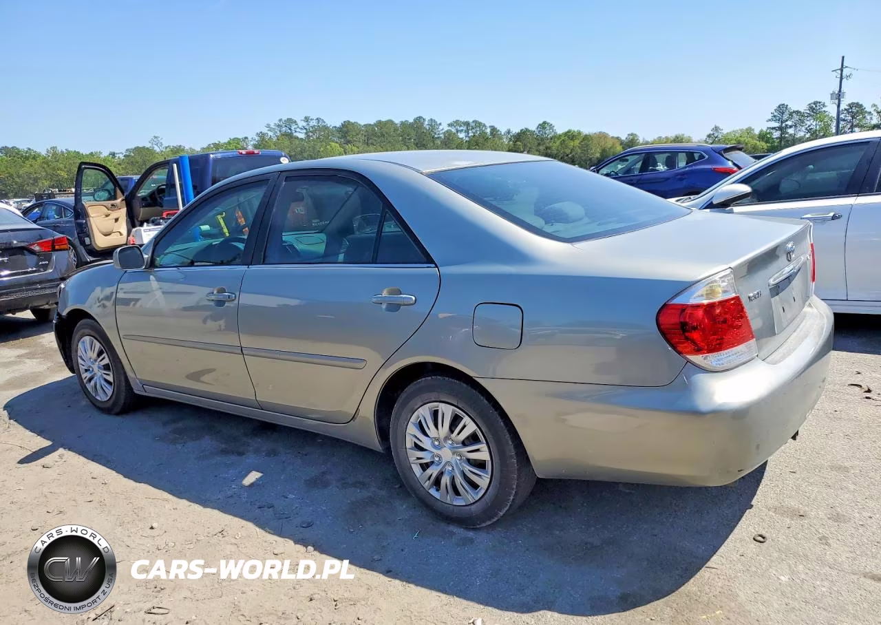2005 Toyota Camry Le VIN:4T1BE30K35U587903 - 2