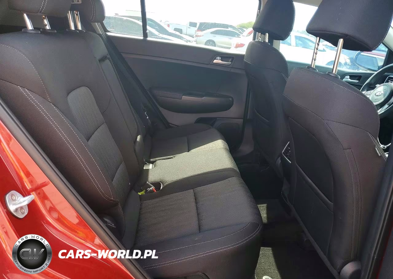 2020 Kia Sportage Lx VIN:KNDPM3ACXL7696021 - 11