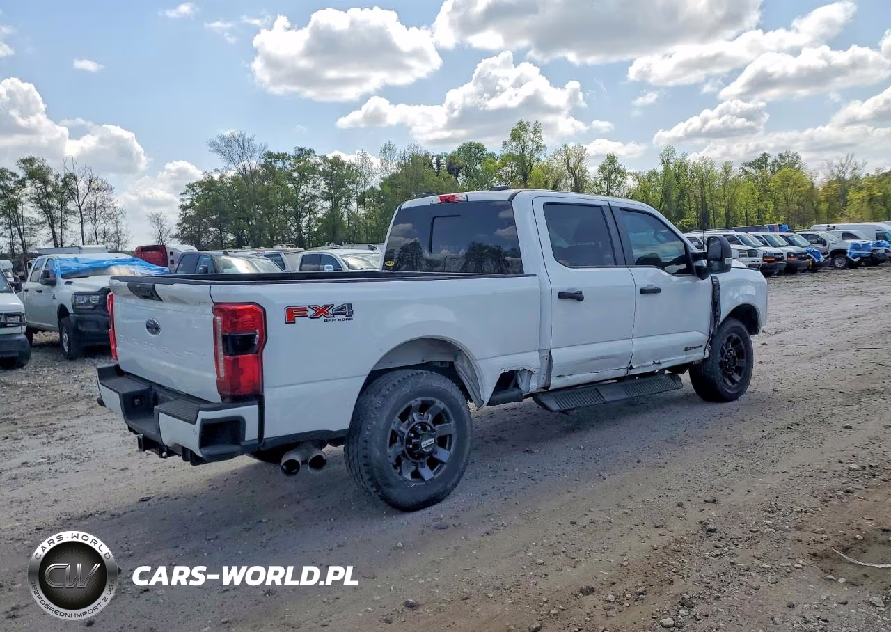 2024 Ford F250 Super Duty VIN:1FT8W2BT6REF54079 - 3