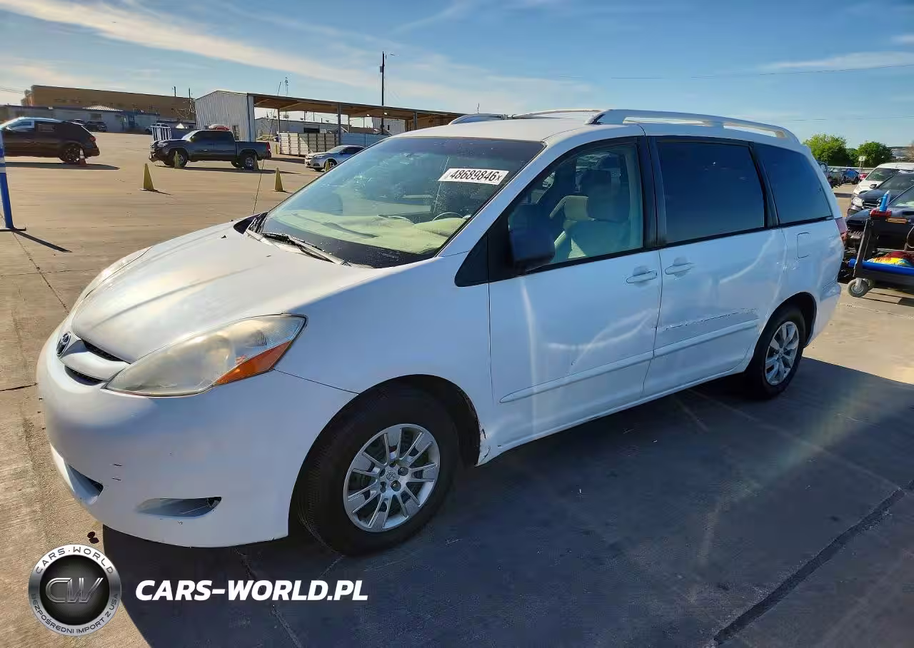2007 Toyota Sienna Le 8-Passenger