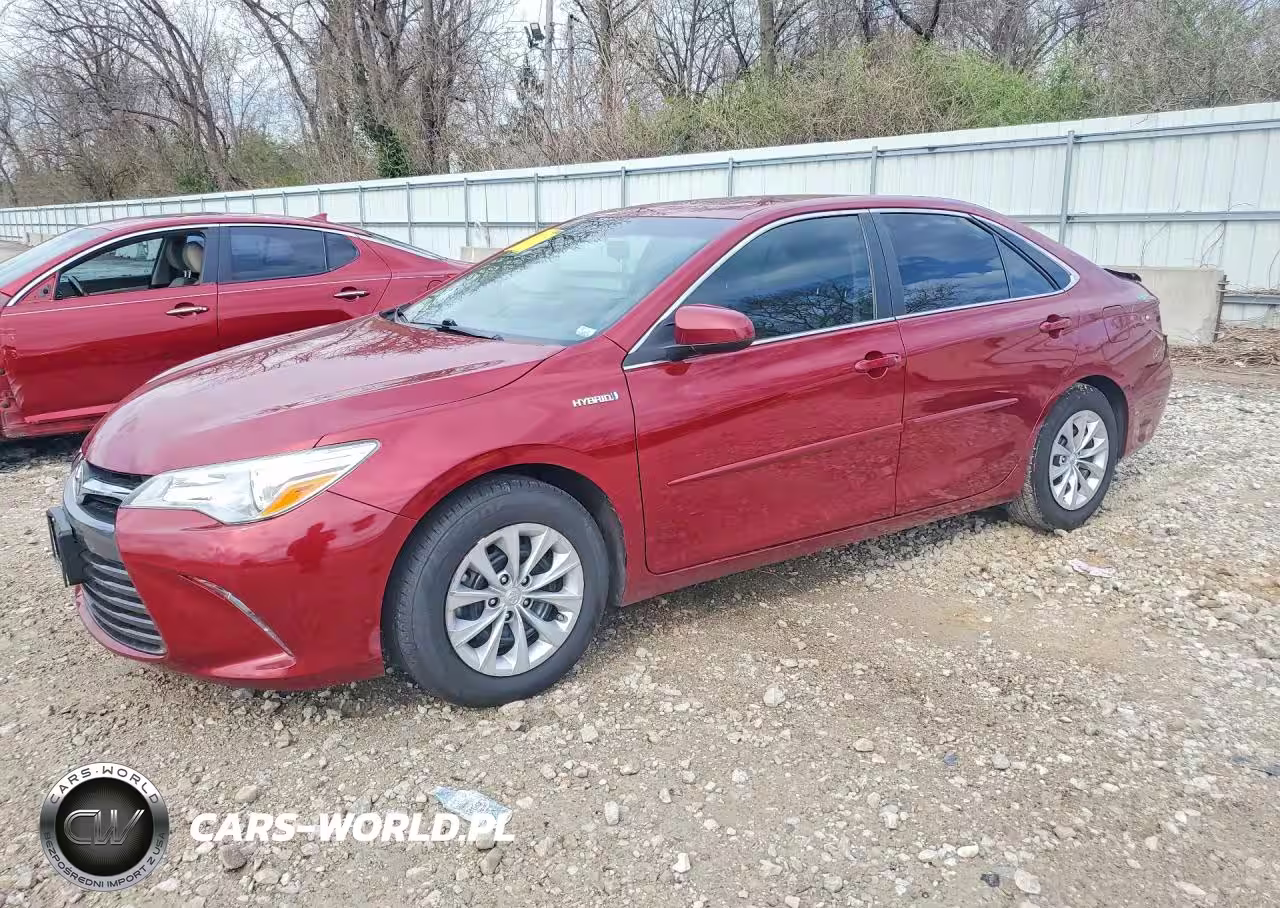 2015 Toyota Camry Hybrid Le