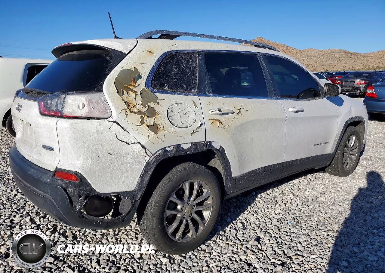 2019 Jeep Cherokee Latitude Plus VIN:1C4PJLLB1KD202786 - 3