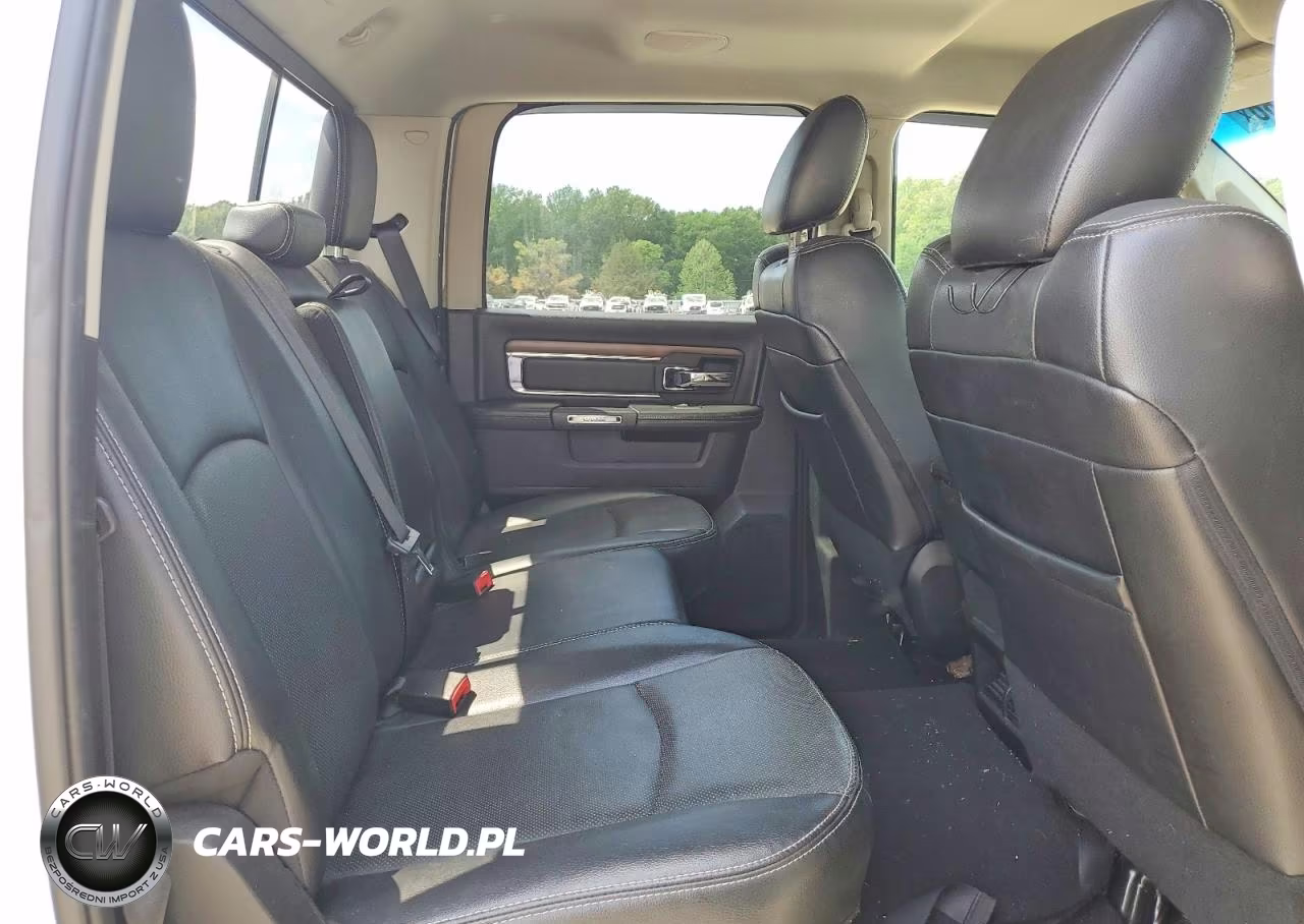2017 Ram 1500 Laramie VIN:1C6RR7VT1HS551876 - 10