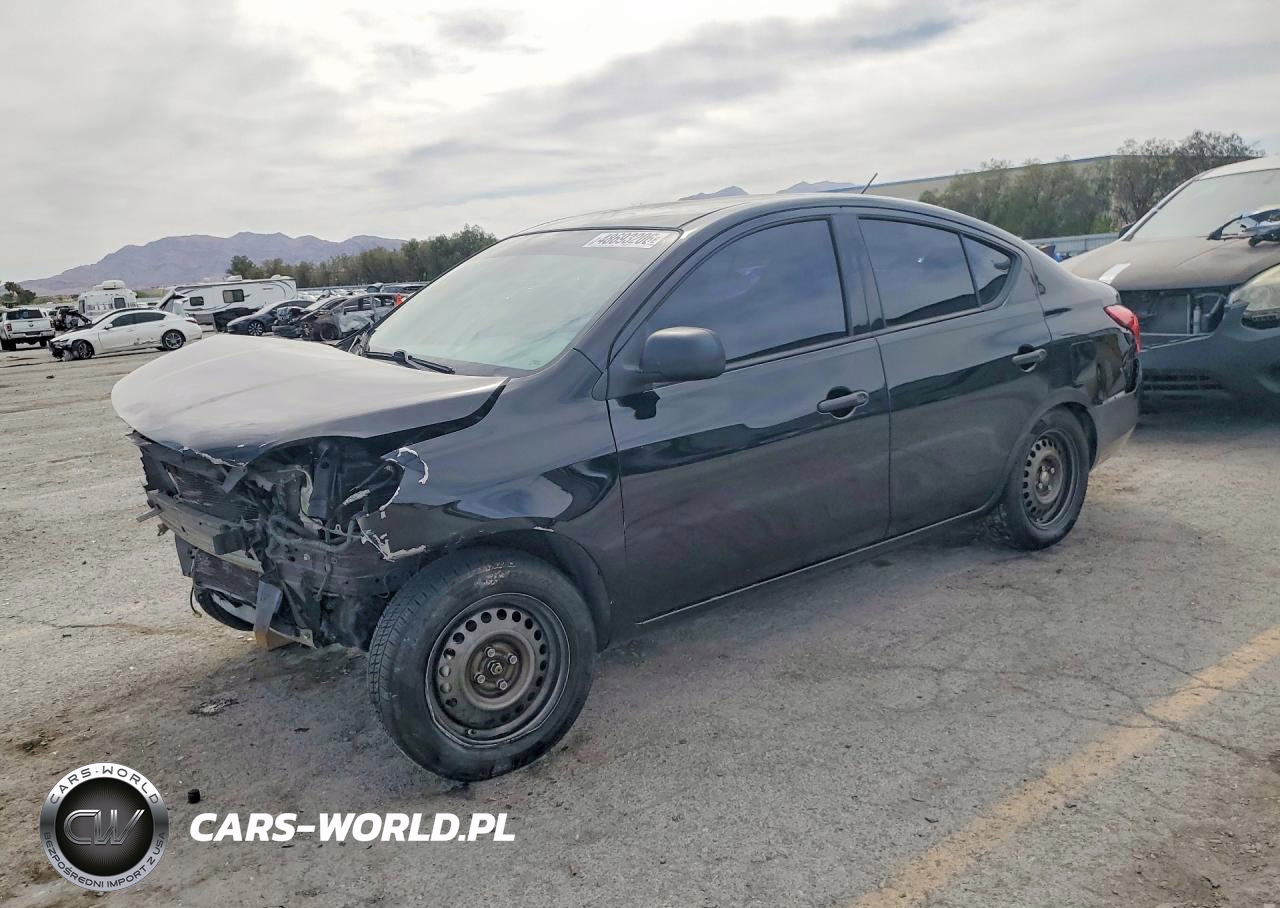 2013 Nissan Versa 1.6 S