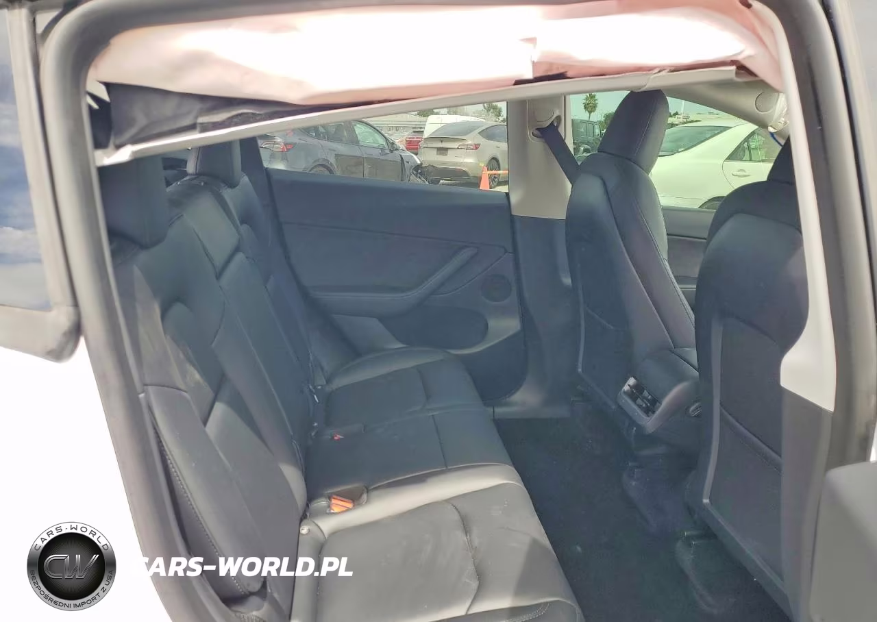 2022 Tesla Model Y VIN:7SAYGDEF7NF486532 - 11