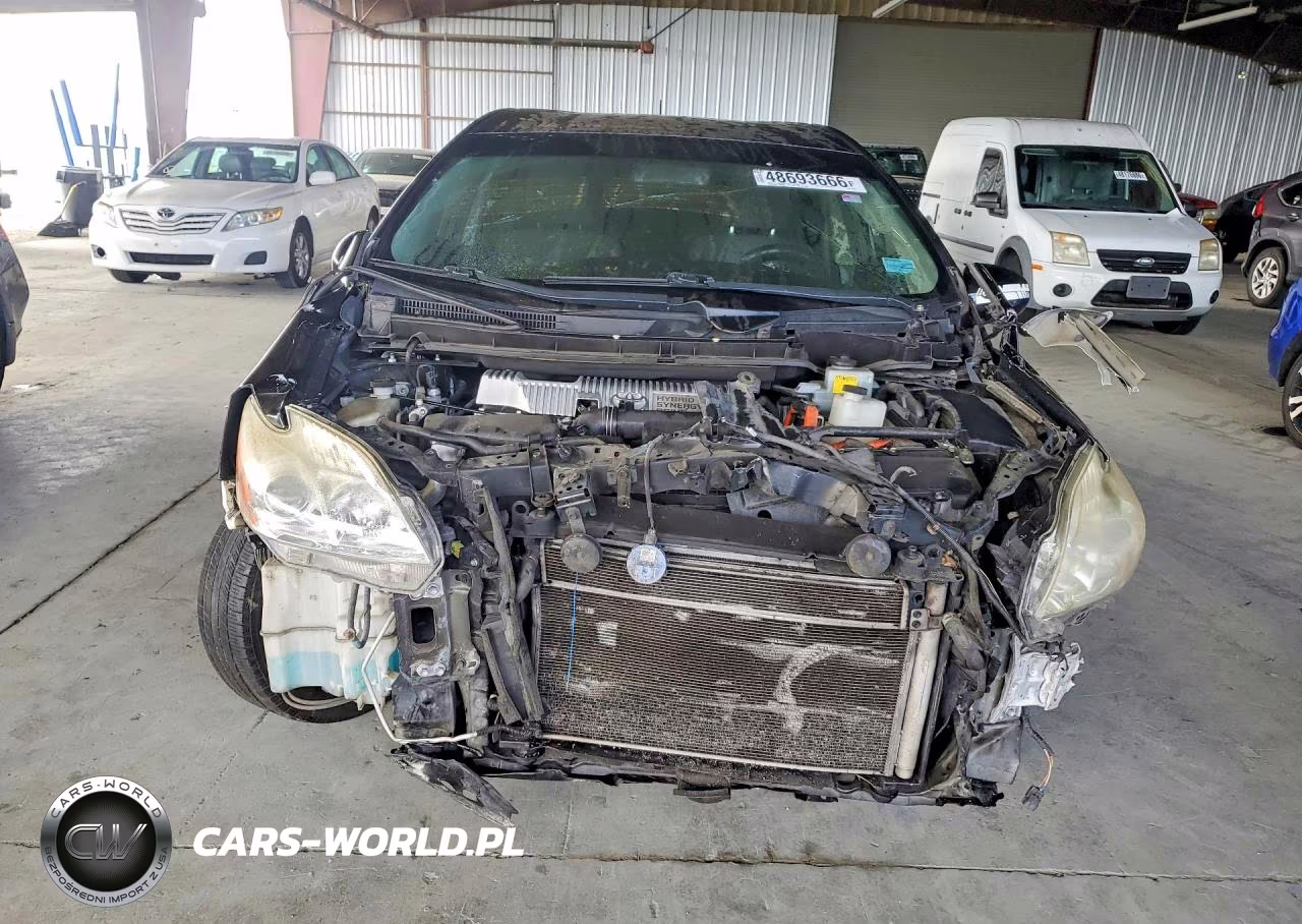 2014 Toyota Prius Two VIN:JTDKN3DUXE1798176 - 5