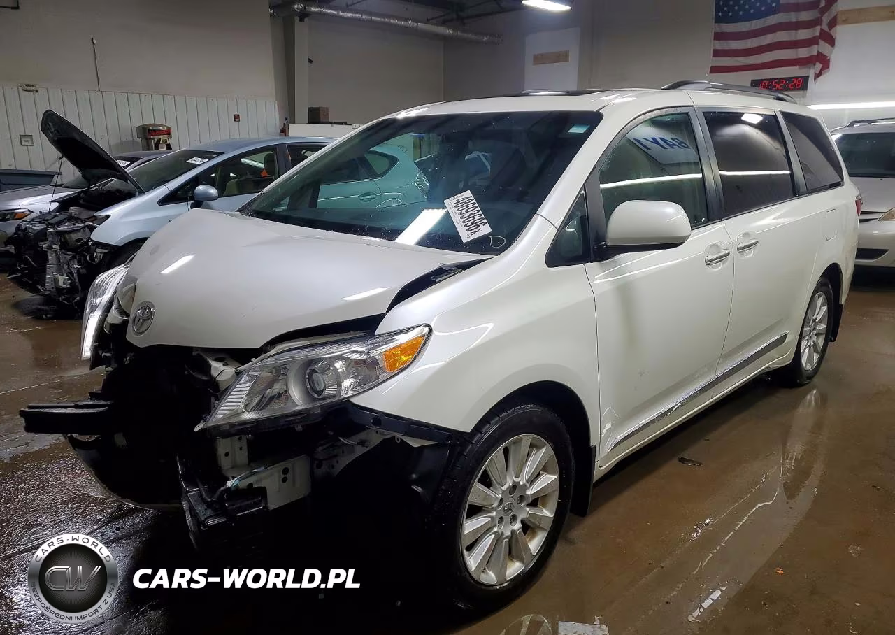 2015 Toyota Sienna Xle Premium 7-Passenger