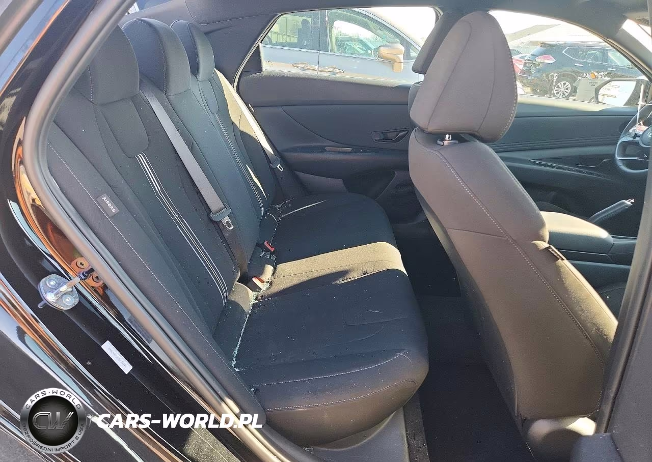 2026 Hyundai Elantra Sel Sport VIN:KMHLM4DG4TU134390 - 10