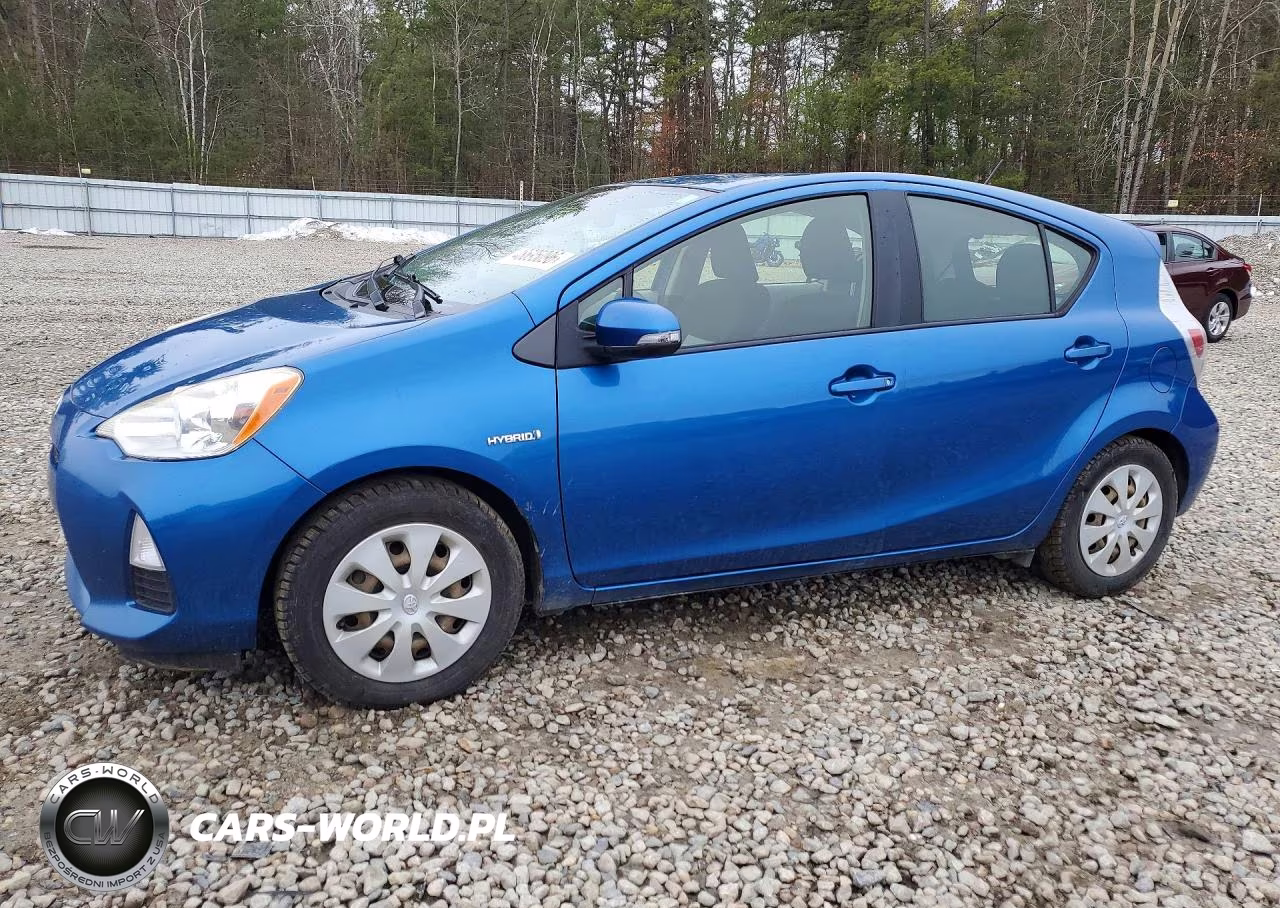 2013 Toyota Prius C Two