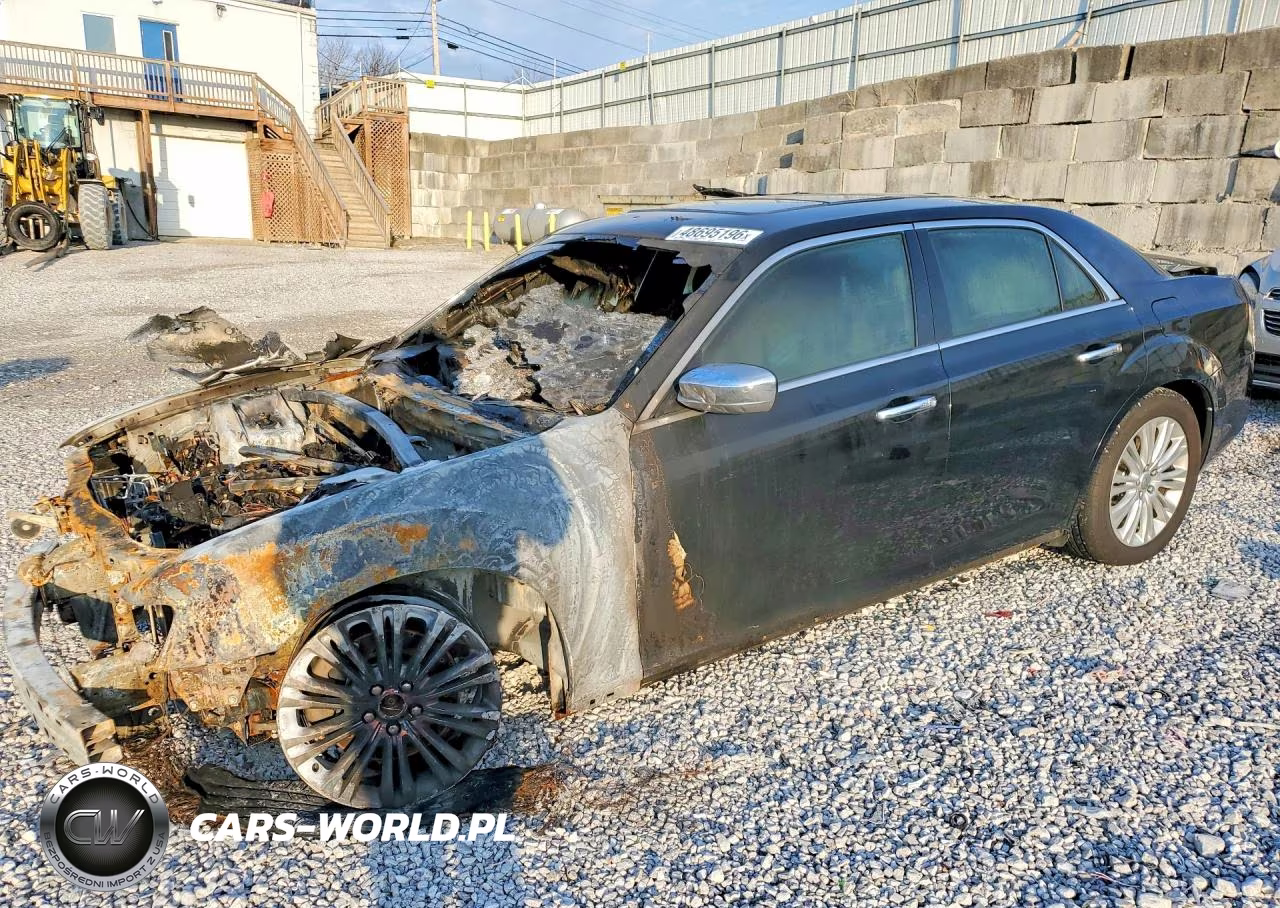 2014 Chrysler 300C – zdjęcie 1 z 12