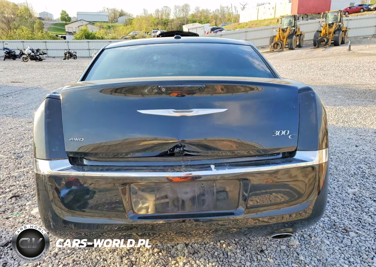 2014 Chrysler 300C VIN:2C3CCAKT2EH128605 - 6