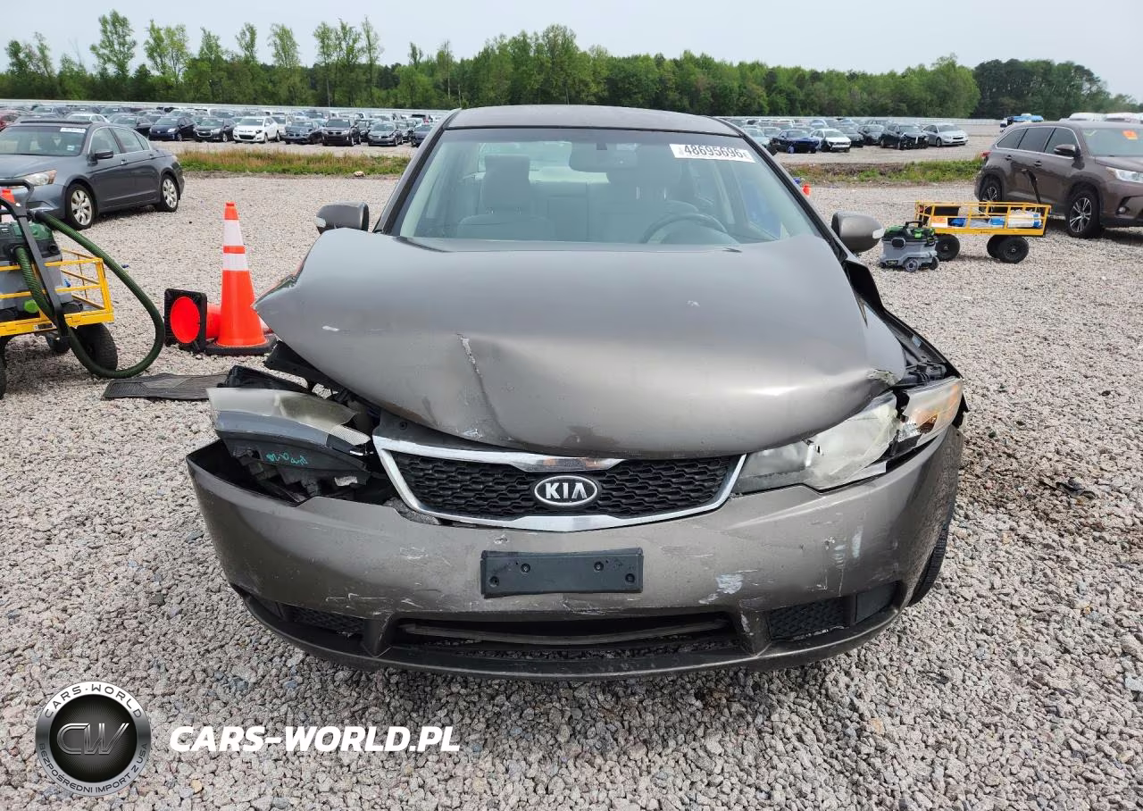 2010 Kia Forte VIN:KNAFU4A24A5307159 - 5