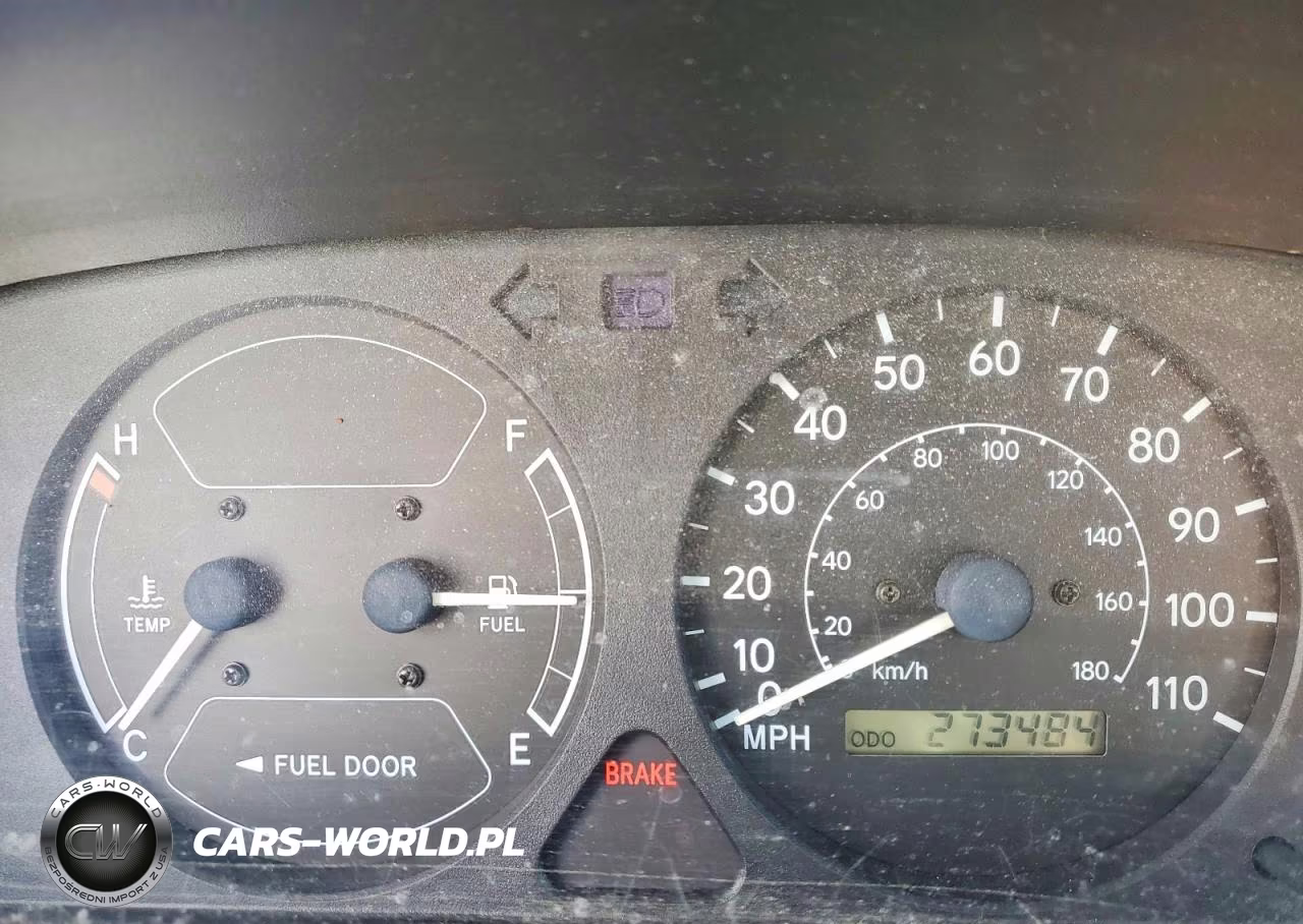1999 Chevrolet Geo Prizm Base VIN:1Y1SK5282XZ433386 - 9