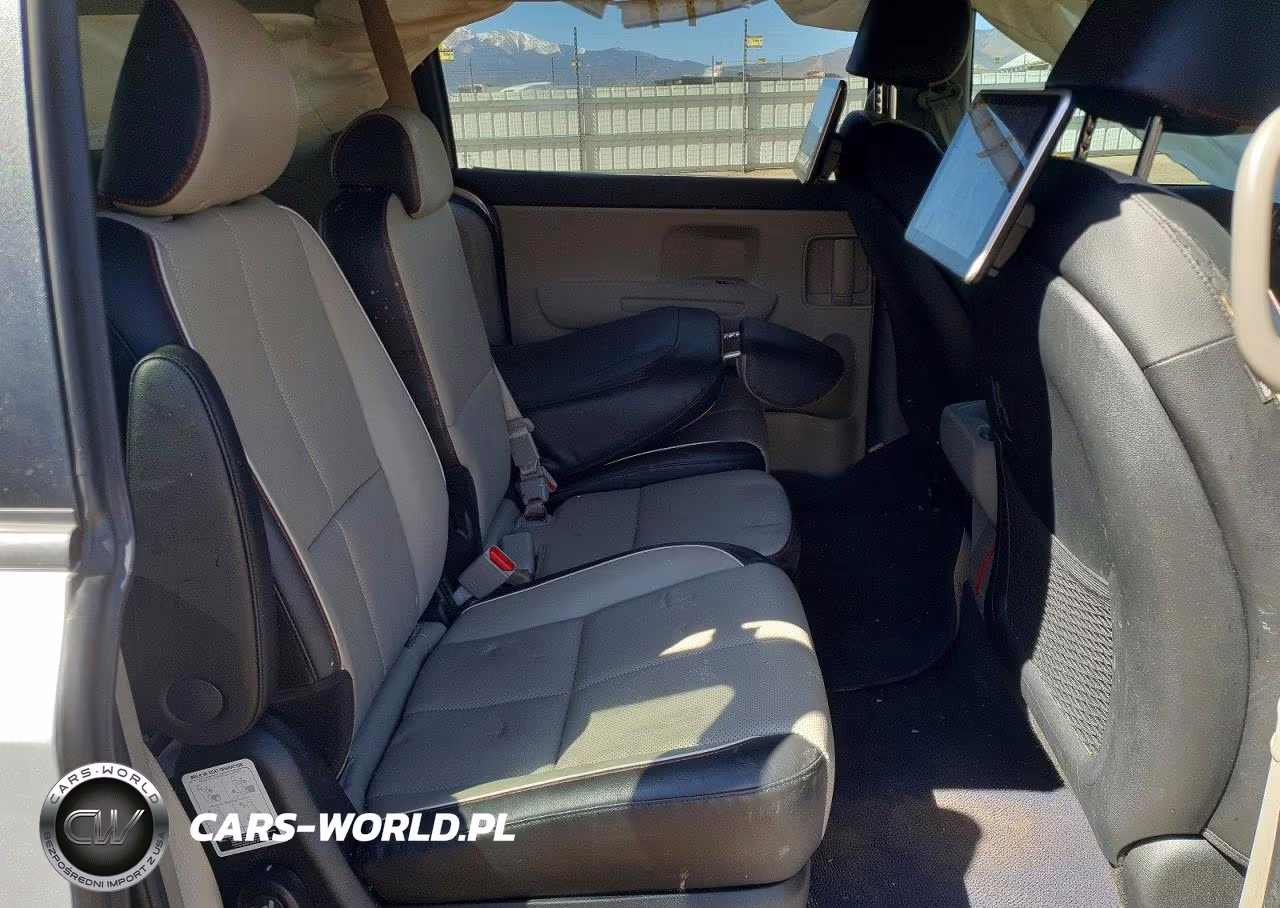 2020 Kia Sedona Ex VIN:KNDMB5C10L6596810 - 11