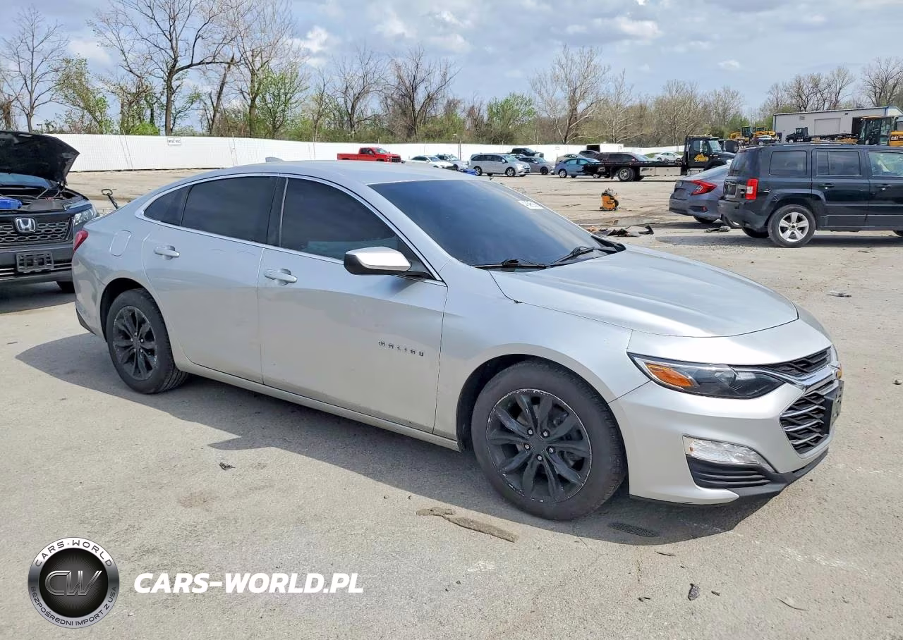 2021 Chevrolet Malibu VIN:1G1ZD5STXMF066700 - 4