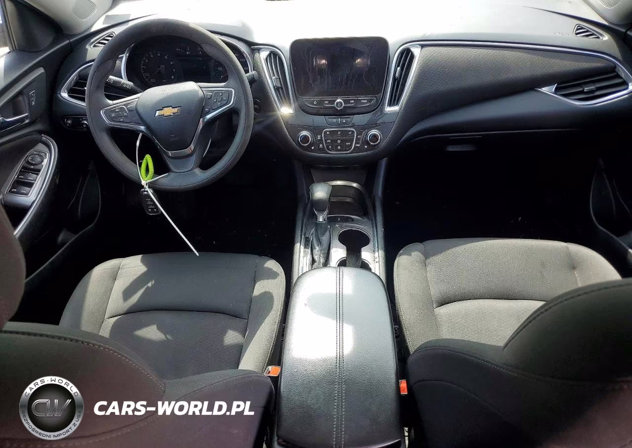 2021 Chevrolet Malibu VIN:1G1ZD5STXMF066700 - 8