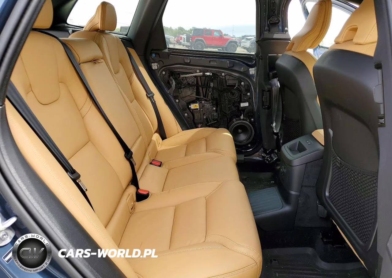 2025 Volvo Xc60 Ultra VIN:YV4H60RM2S1189607 - 11