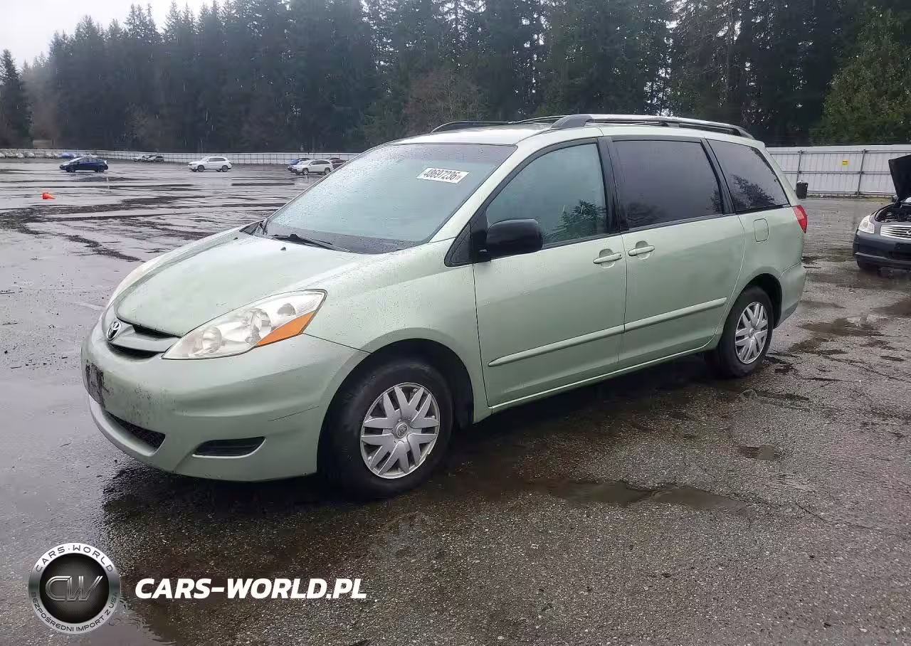 2008 Toyota Sienna Le 8-Passenger