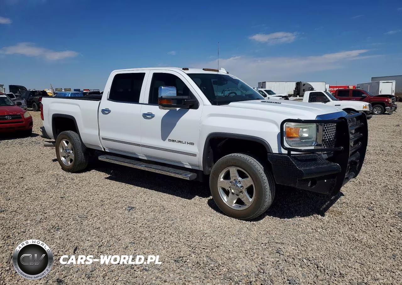 2015 GMC Sierra K2500 Denali VIN:1GT120E85FF577867 - 4