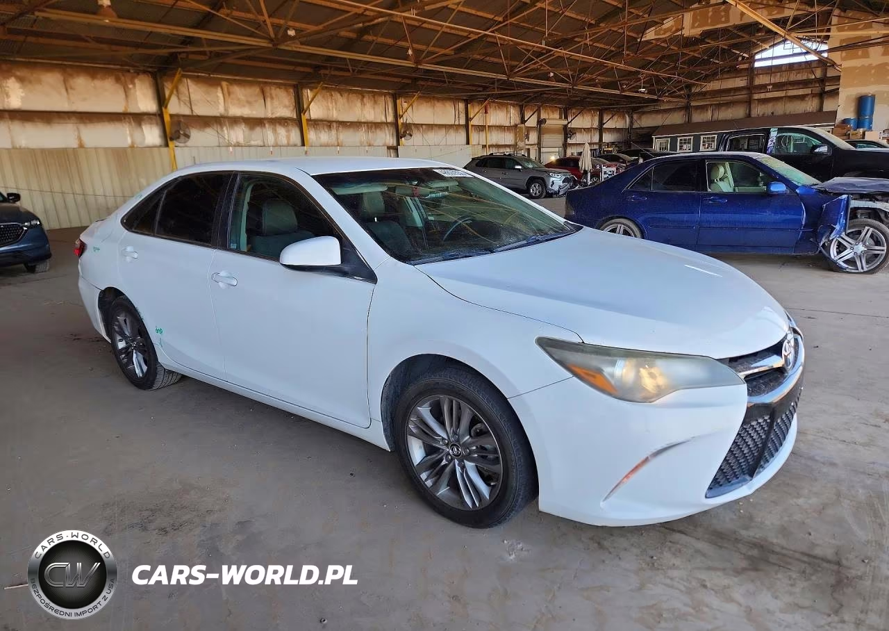 2016 Toyota Camry Se VIN:4T1BF1FK2GU141852 - 4