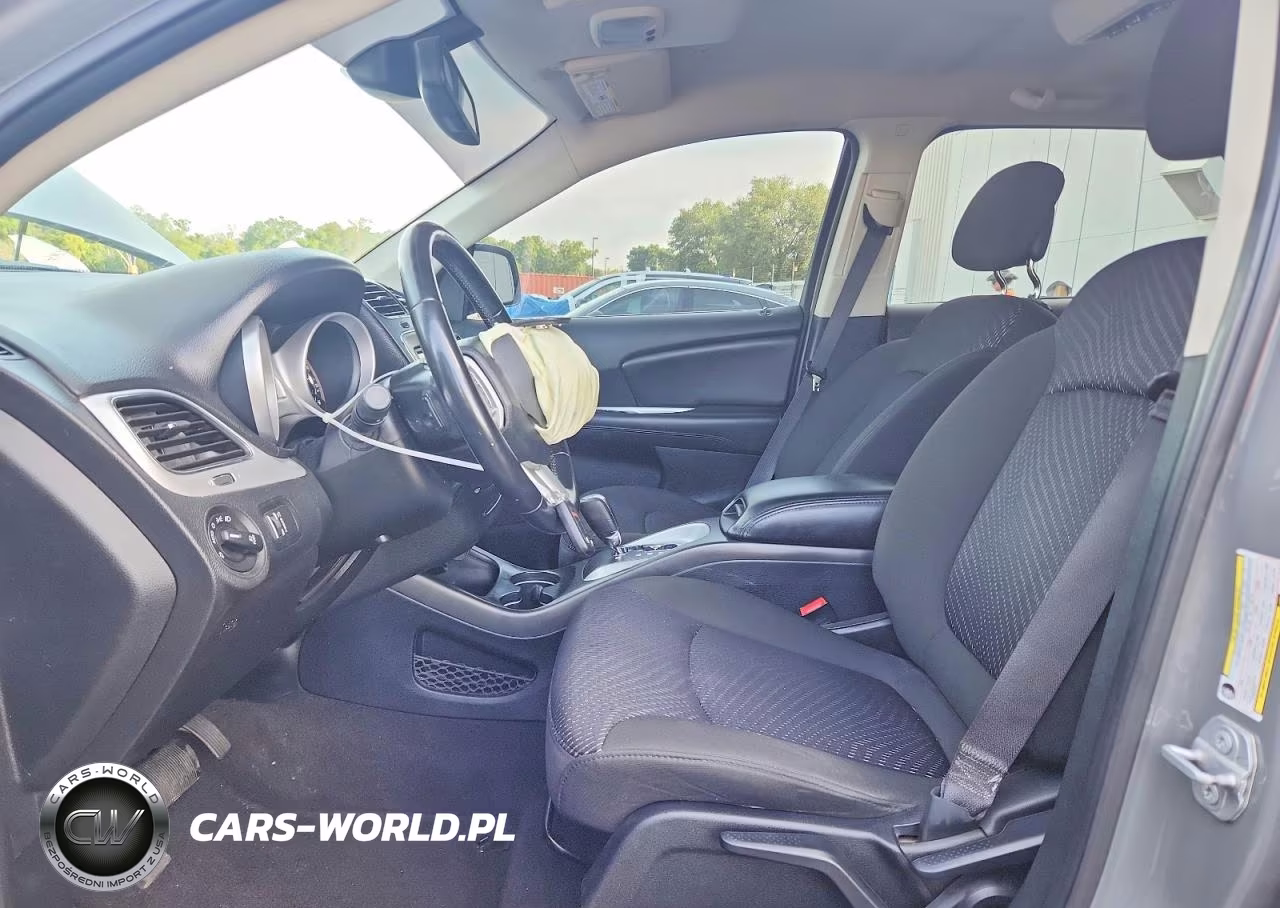 2019 Dodge Journey Se VIN:3C4PDCBB2KT773934 - 7