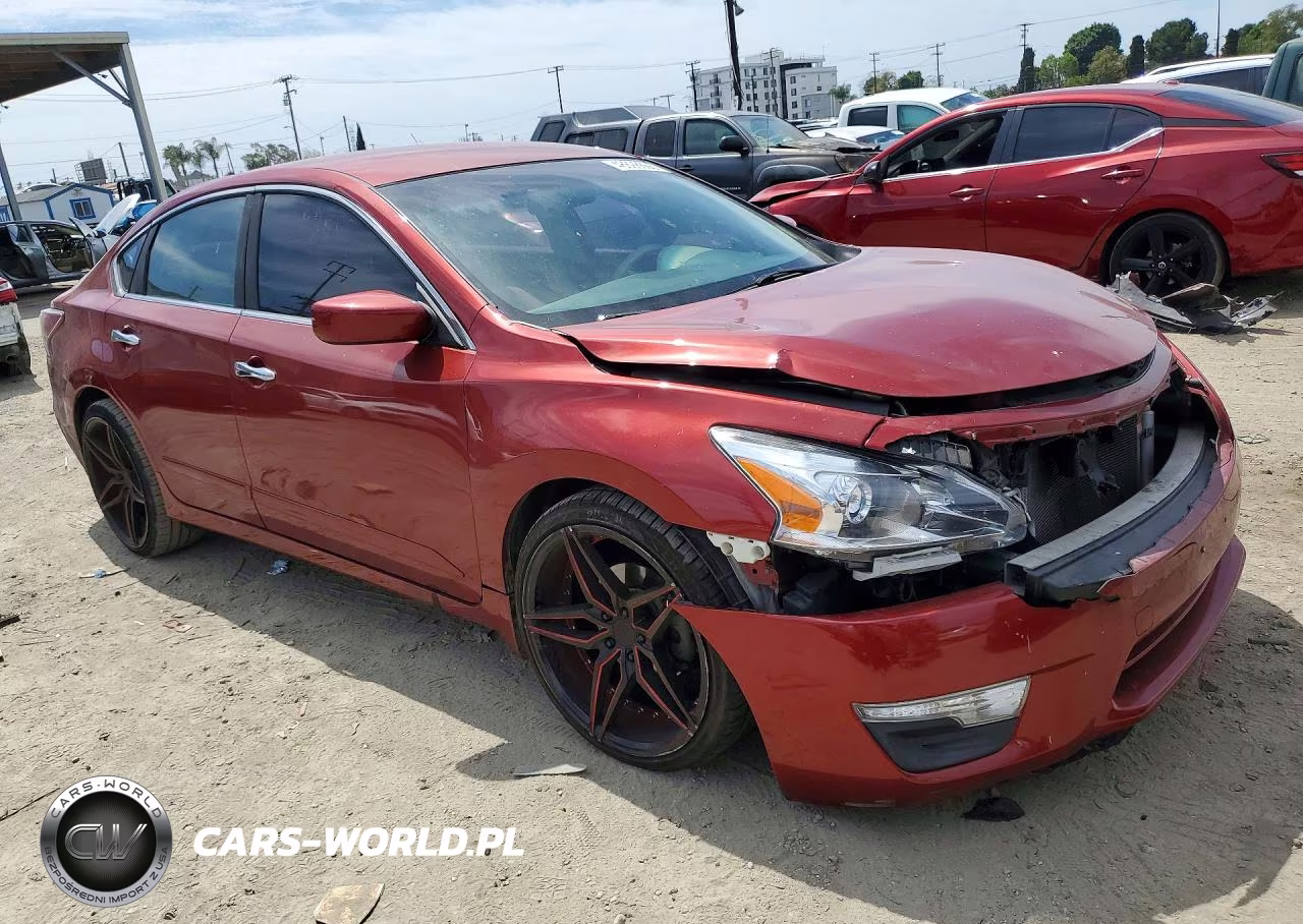 2015 Nissan Altima 2.5 S VIN:1N4AL3AP9FN921370 - 4